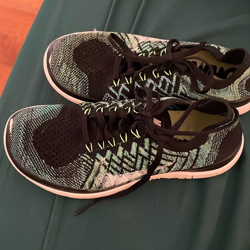 Nike flyknit running l